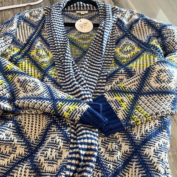 NWT blue yellow oversized sweater sz S comfy and sexy - Picture 4 of 5